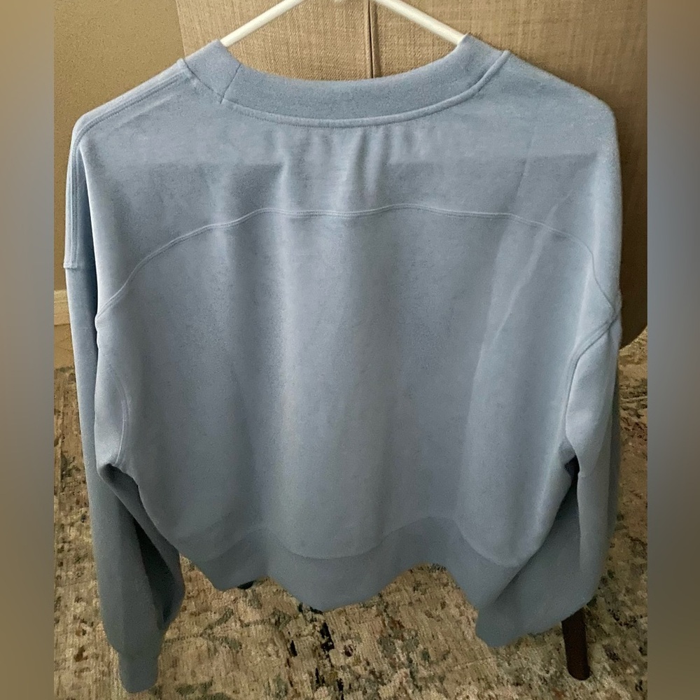 Lululemon Softstreme Perfectly Oversized Cropped Crew - Picture 2 of 6